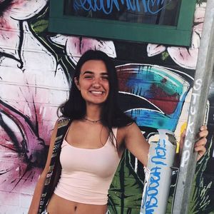 Meet your Posher, Dani